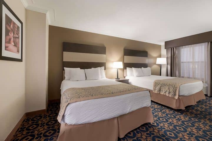 Room 9 of 30